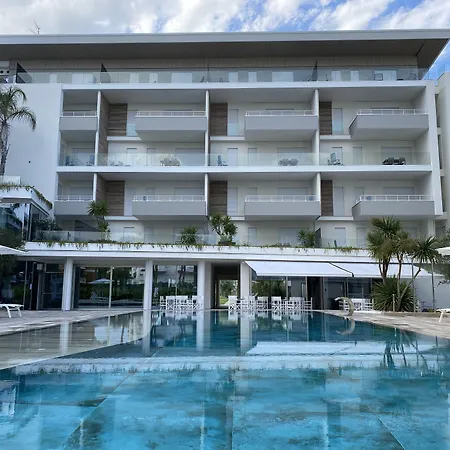 Youmami Suite Hotel Wellness&Spa-2
